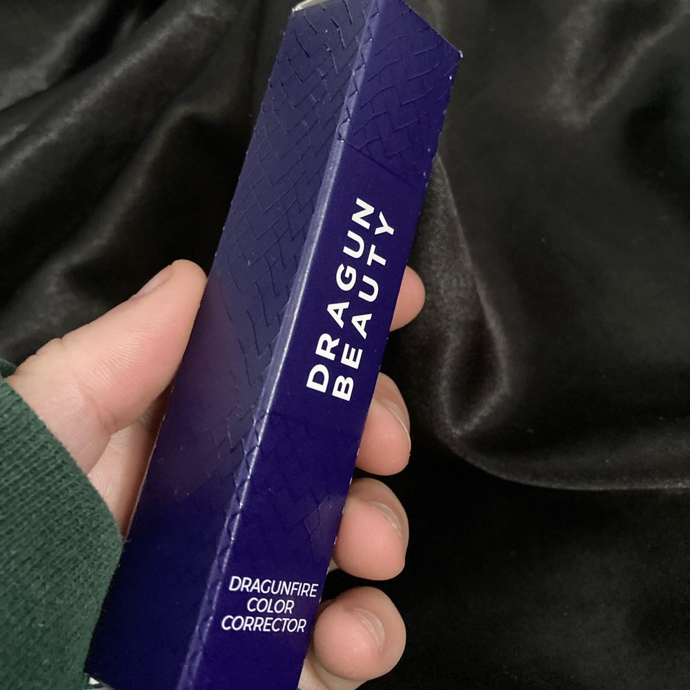 Dragun beauty dragunfire color corrector in the color lavender new unopened
